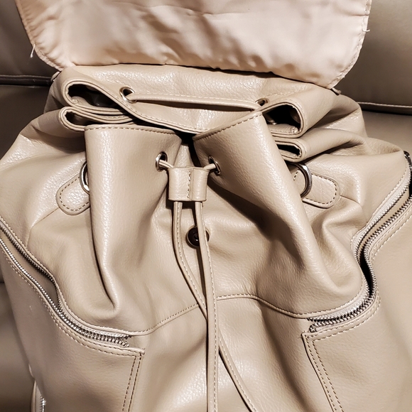 Citi Collective Journey Diaper Bag - Picture 2 of 9